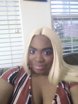 Curvy Model Houston | Takedra A - Curvy Blonde 