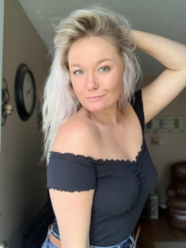 Blonde Model Louisville | Emily Jean M - Average Blonde 