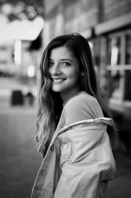 Freelance Model Denver | Isabella R - Petite Brunette 
