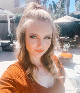Blonde Model Los Angeles | Lucy R - Average Blonde 