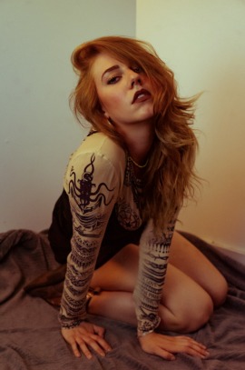 Amateur Model New York | Anastasia K - Curvy Red 
