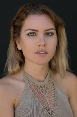 Freelance Model Columbus | Jenna O - Average Blonde 