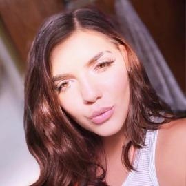 Social Media Model Denver | Hailey F - Athletic Brunette 