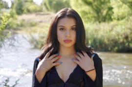 Petite Model Los Angeles | Cecilia S - Petite Brunette 