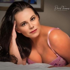 Amateur Model Oklahoma City | Kathrine F - Petite Brunette 