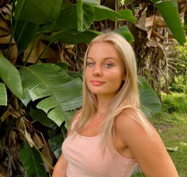 Amateur Model Jacksonville | Isabel B - Average Blonde 