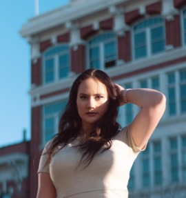 Brunette Model Salt Lake City | Callie E - Curvy Brunette 
