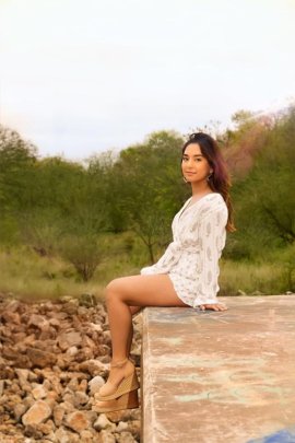 Advertising Model San Antonio Petite Brunette