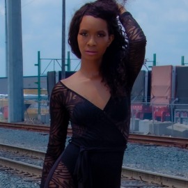 Ebony Model Detroit Slim Black