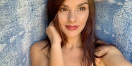 Freelance Model Sacramento Petite Brunette