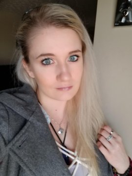Average Blonde