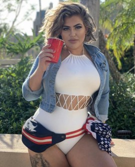 Brand Ambassador San Diego Curvy Blonde