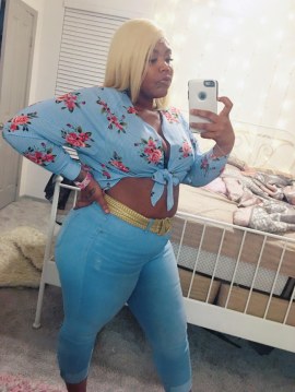 Social Influencer Denver Curvy Black