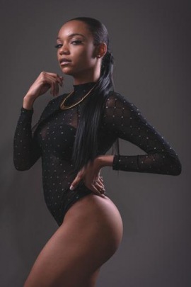 Clothing Model Chicago Petite Black