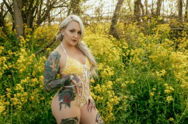 Tattoo Model New Orleans Curvy Blonde