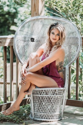 Nashville Freelance Model